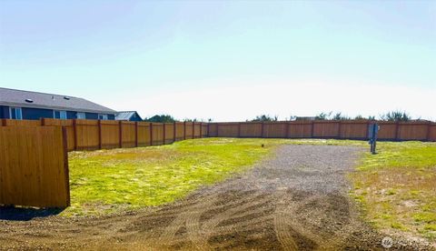 1375 Sand Pebble Avenue SW Ocean Shores WA 98569