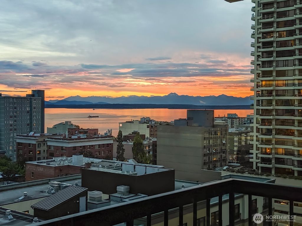 Photo of 2100 3rd Avenue #1202, Seattle, WA 98121 (MLS # 2357417)