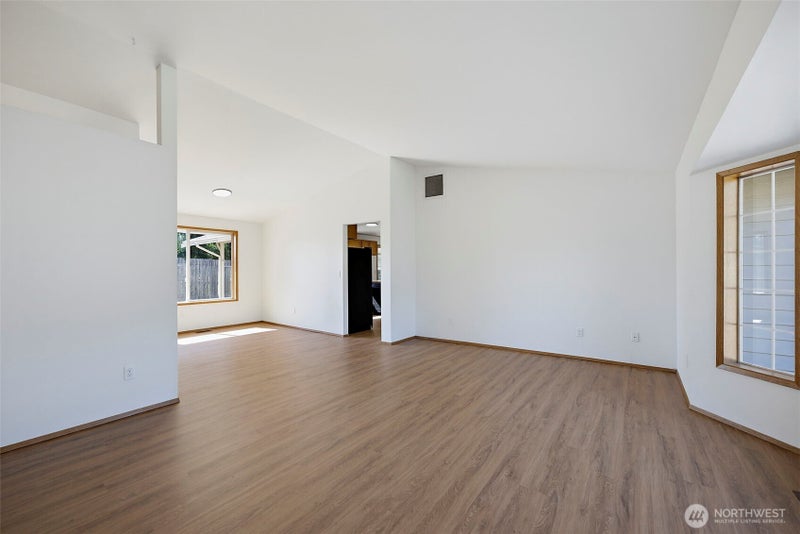 15012 2nd Avenue E