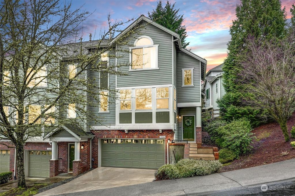 Photo of 15602 133rd Place NE #15A, Woodinville, WA 98072 (MLS # 2190026)