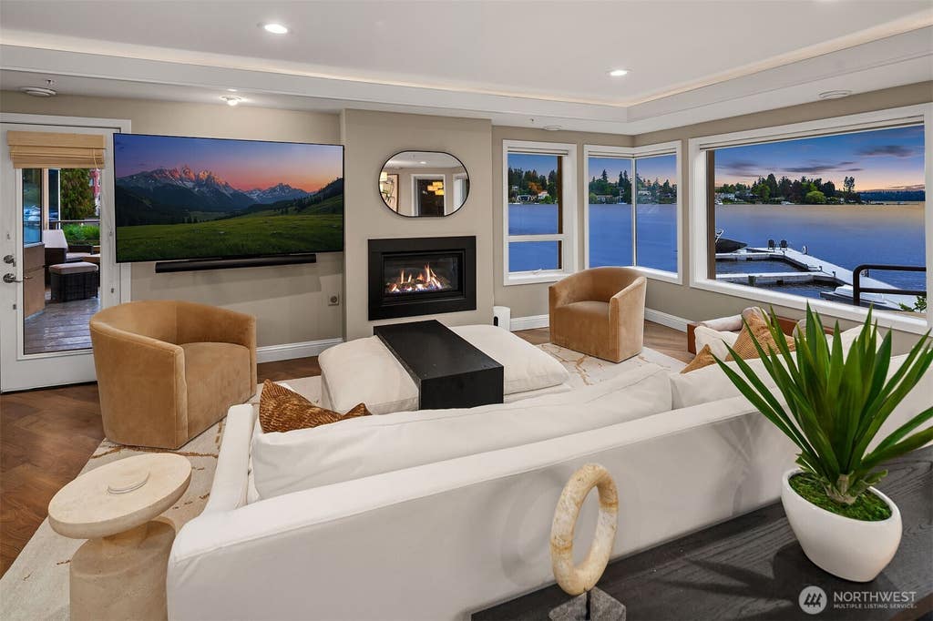 Photo of 4511 Lake Washington Blvd. BLVD NE #2, Kirkland, WA 98033 (MLS # 2571490)