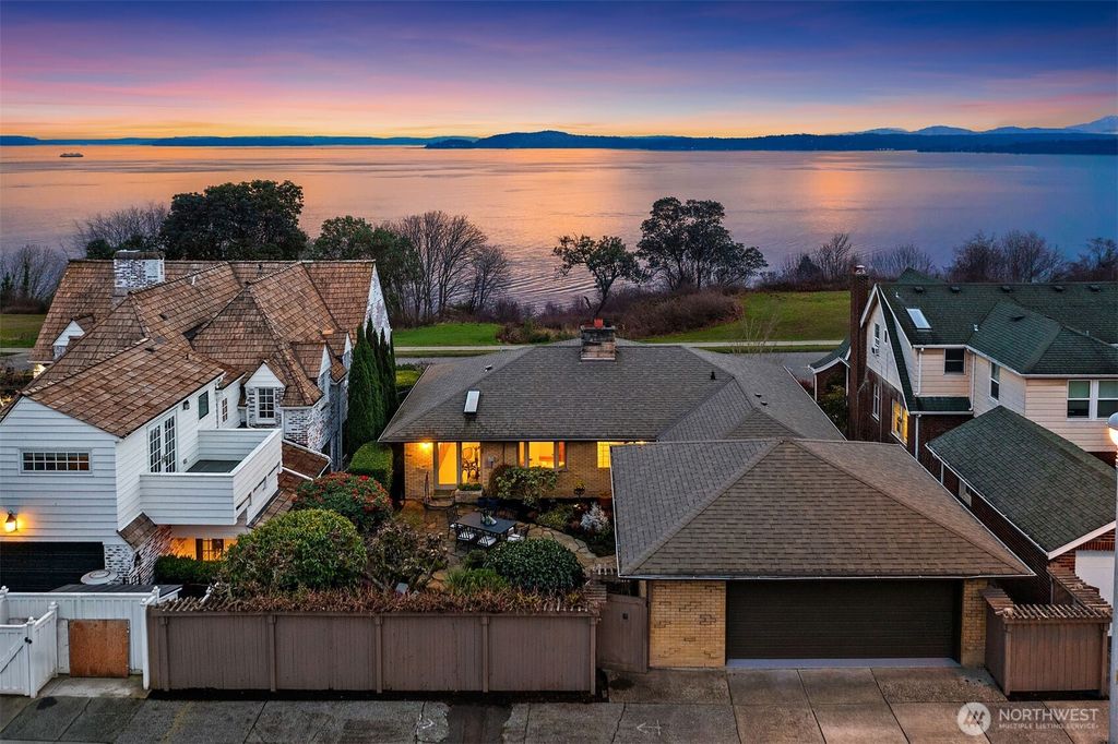 Photo of 2510 Magnolia Boulevard W, Seattle, WA 99819 (MLS # 2471936)