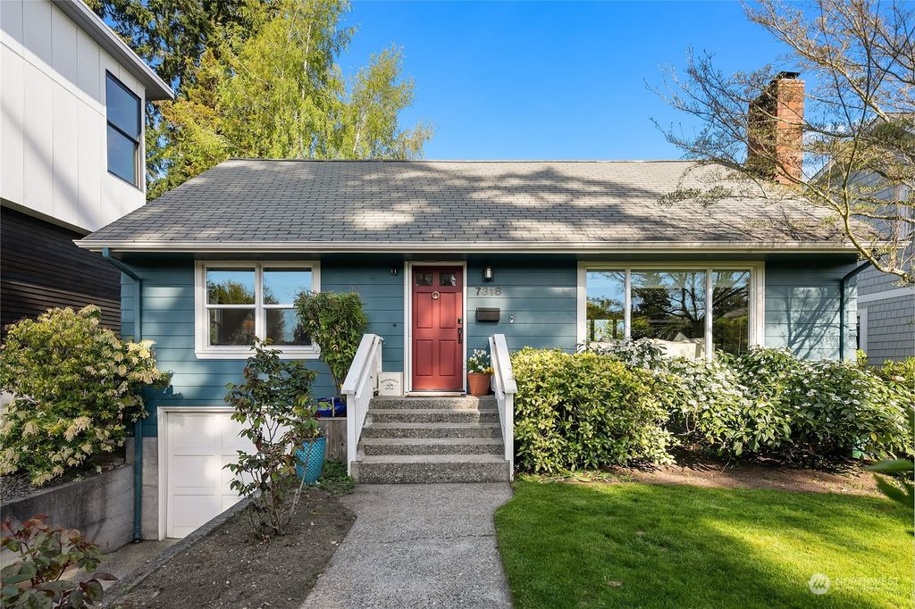 Photo of 7318 55th Avenue NE, Seattle, WA 98115 (MLS # 2060627)
