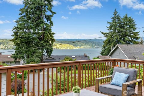 Photo of 16654 SE 26th Place, Bellevue, WA 98008 (MLS # 2406097) Photo of 16654 SE 26th Place, Bellevue, WA 98008 (MLS # 2406097)