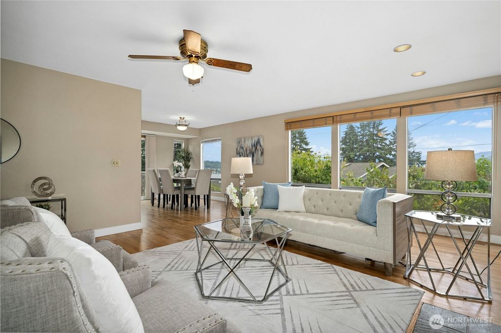 Photo of 16654 SE 26th Place, Bellevue, WA 98008 (MLS # 2406097)