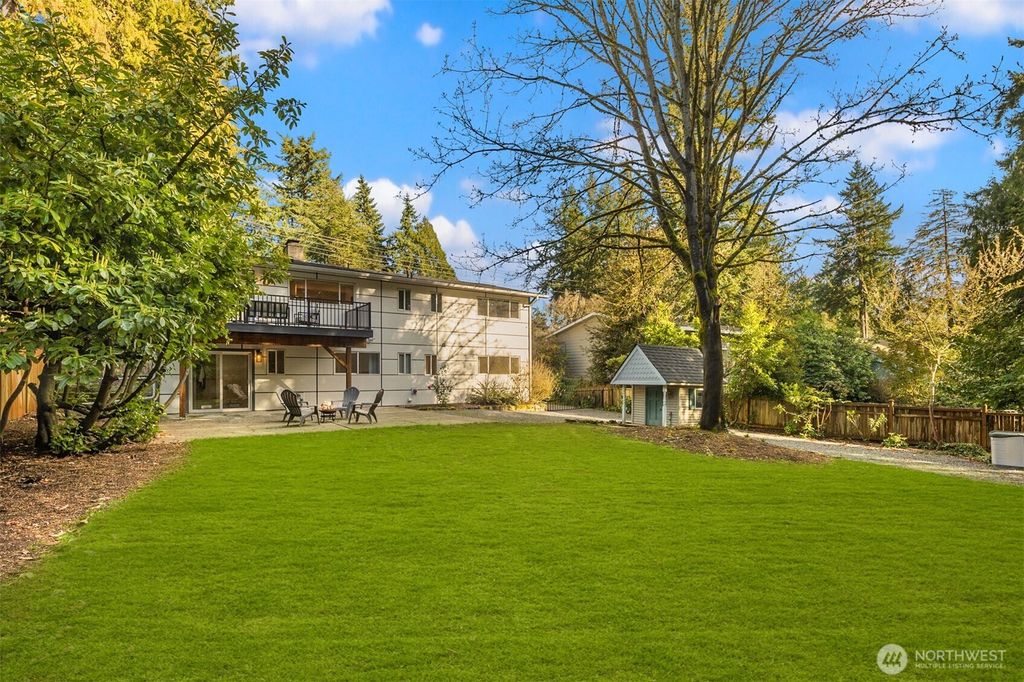 Photo of 4615 88th Avenue SE, Mercer Island, WA 98040 (MLS # 2508440)
