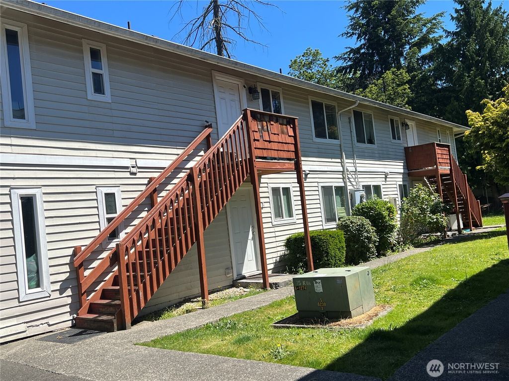 Photo of 5030 212th Street SW, Mountlake Terrace, WA 98043 (MLS # 2340239)