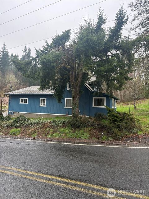 Photo of 101 Walter Road, Winlock, WA 98596 (MLS # 2483183)