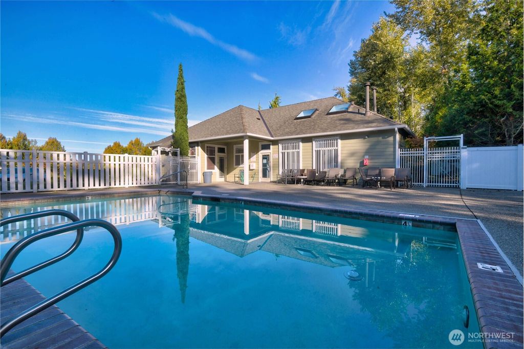 Photo of 538 241st Lane SE, Sammamish, WA 98074 (MLS # 2448168)