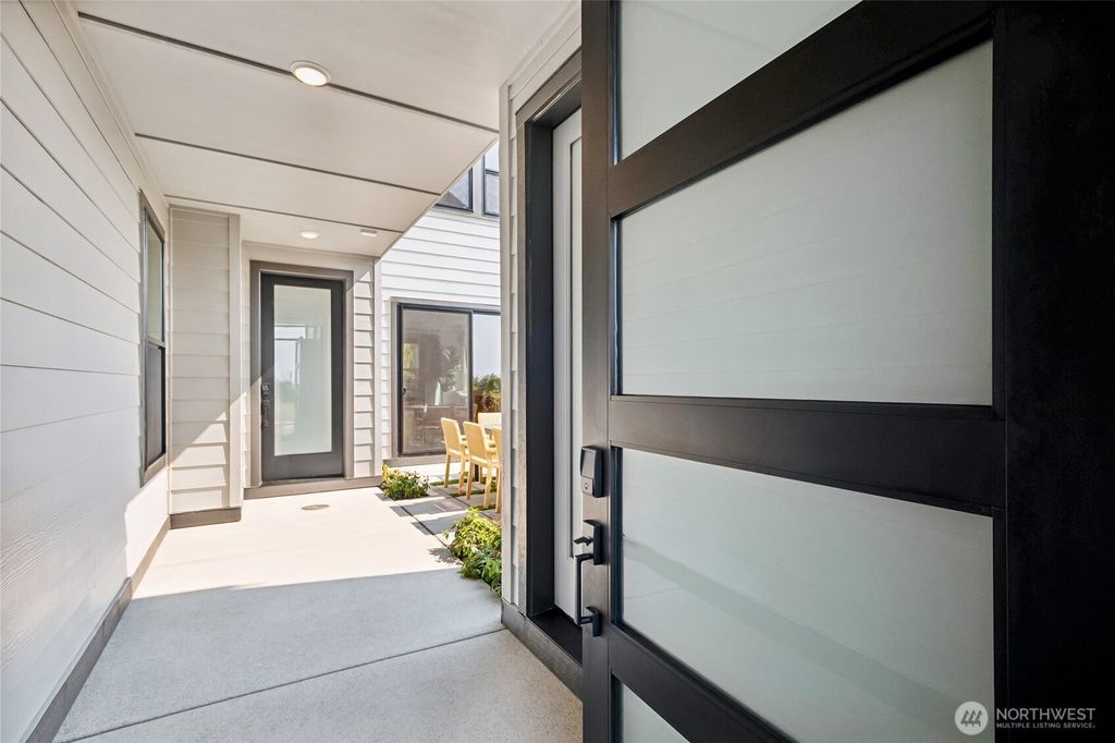 Photo of 13721 SE 85th Street, Newcastle, WA 98059 (MLS # 2421798)