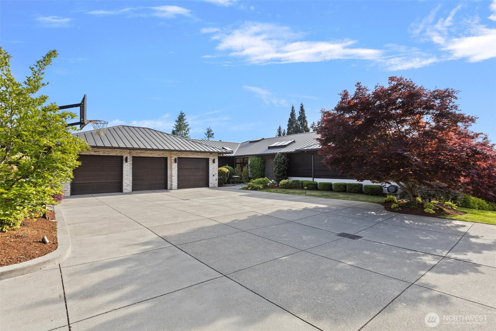 8631 NE 19th Place