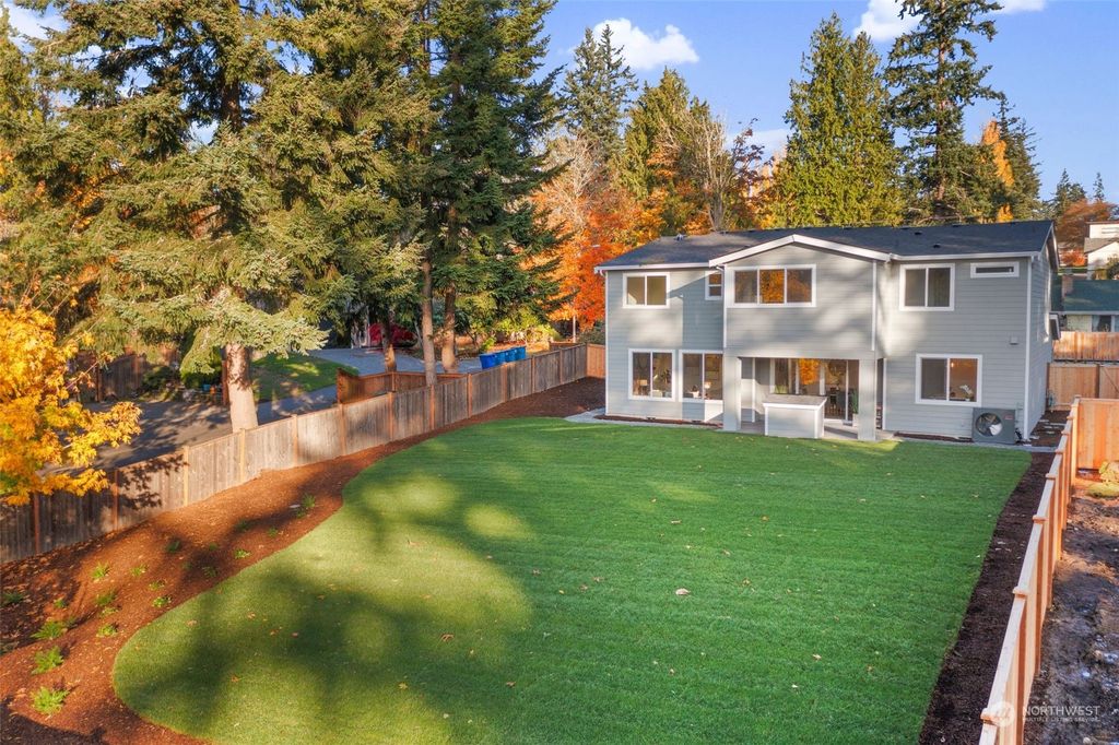 Photo of 19512 88th Avenue W, Edmonds, WA 98026 (MLS # 2173163)