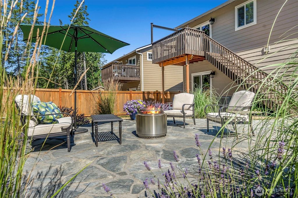 Photo of 1314 Sunrise Estates Place, Camano Island, WA 98282 (MLS # 2523427)