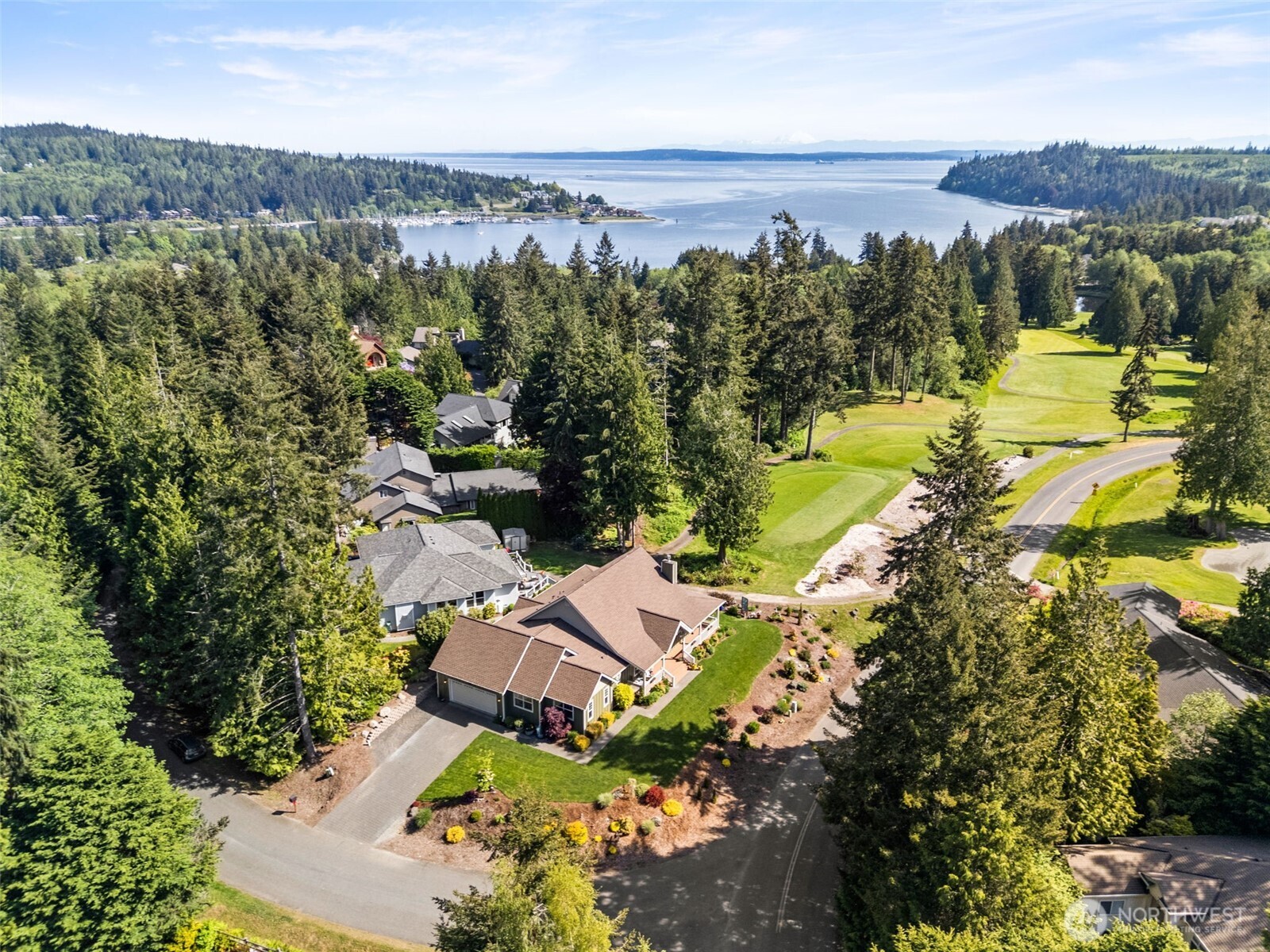 20 Dunsmuir Road