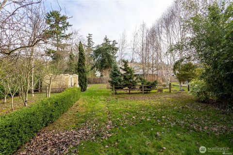 Photo of 619 HI AB LA Place NE, Tacoma, WA 98422 (MLS # 2417568)