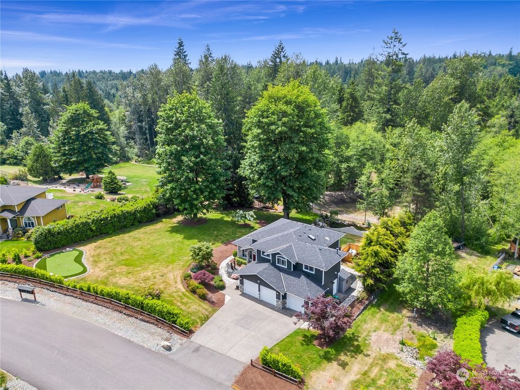 Photo of 15214 238th Place SE, Snohomish, WA 98296 (MLS # 2154198)