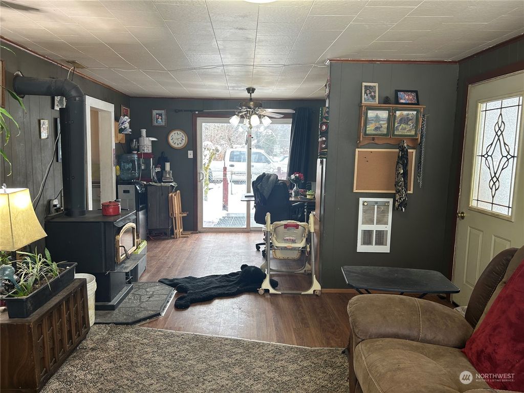Photo of 607 Clear Creek Road, Darrington, WA 98241 (MLS # 2331053)