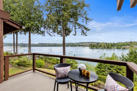 131 N Bay Lane 4 Port Ludlow WA 98365