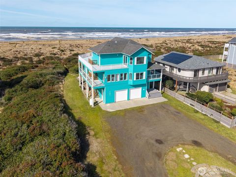 Photo of 1191 Ocean Shores Boulevard SW, Ocean Shores, WA 98569 (MLS # 2493461)