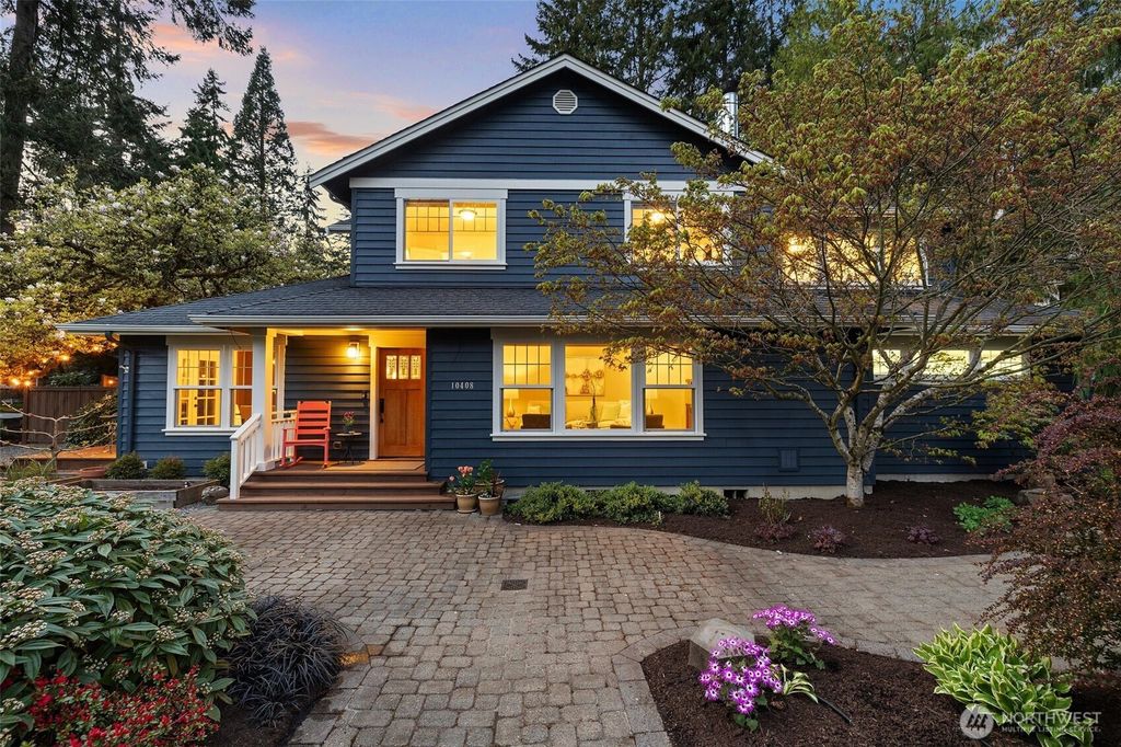 Photo of 10408 SE 20th Street, Bellevue, WA 98004 (MLS # 2359192)