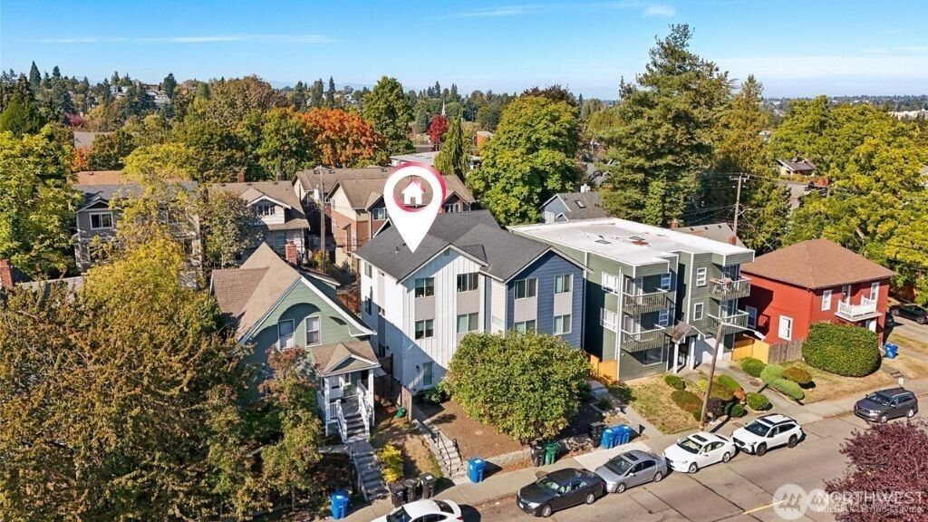 Photo of 5255 Brooklyn Avenue NE, Seattle, WA 98015 (MLS # 2527318)