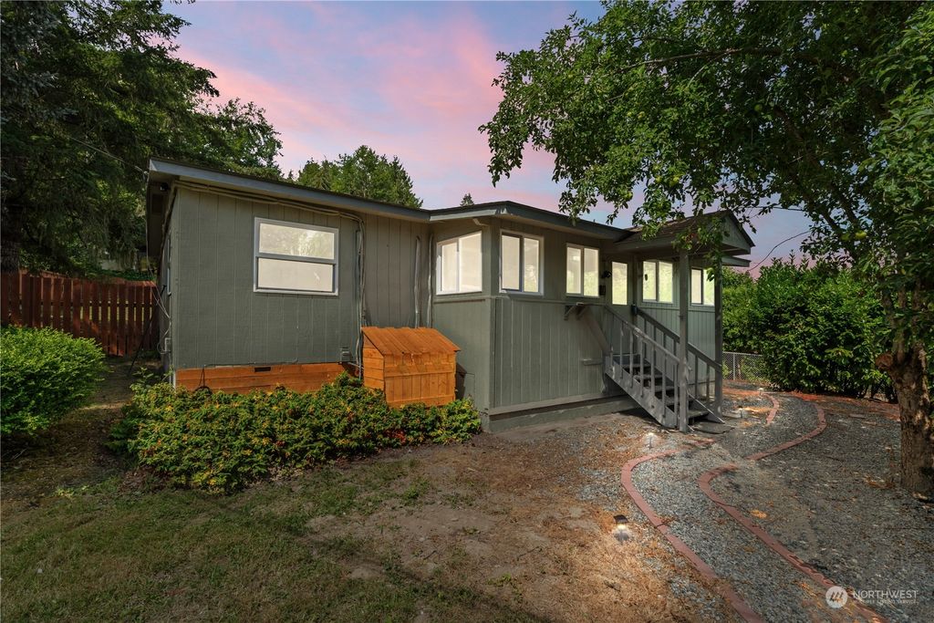 Photo of 5109 SE 335th Ln Lane, Fall City, WA 98024 (MLS # 2271823)
