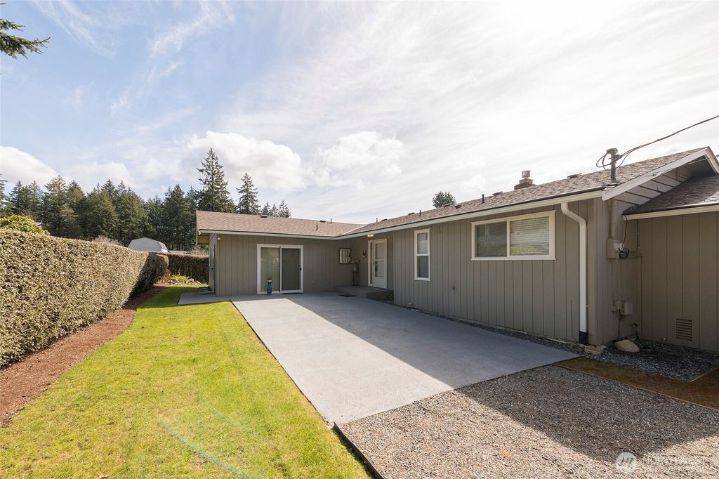 Photo of 9613 127th Street Ct NW, Gig Harbor, WA 98329 (MLS # 2498183)