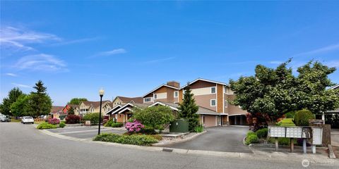 Photo of 212 W Maberry Dr. DR #201, Lynden, WA 98264 (MLS # 2523158)