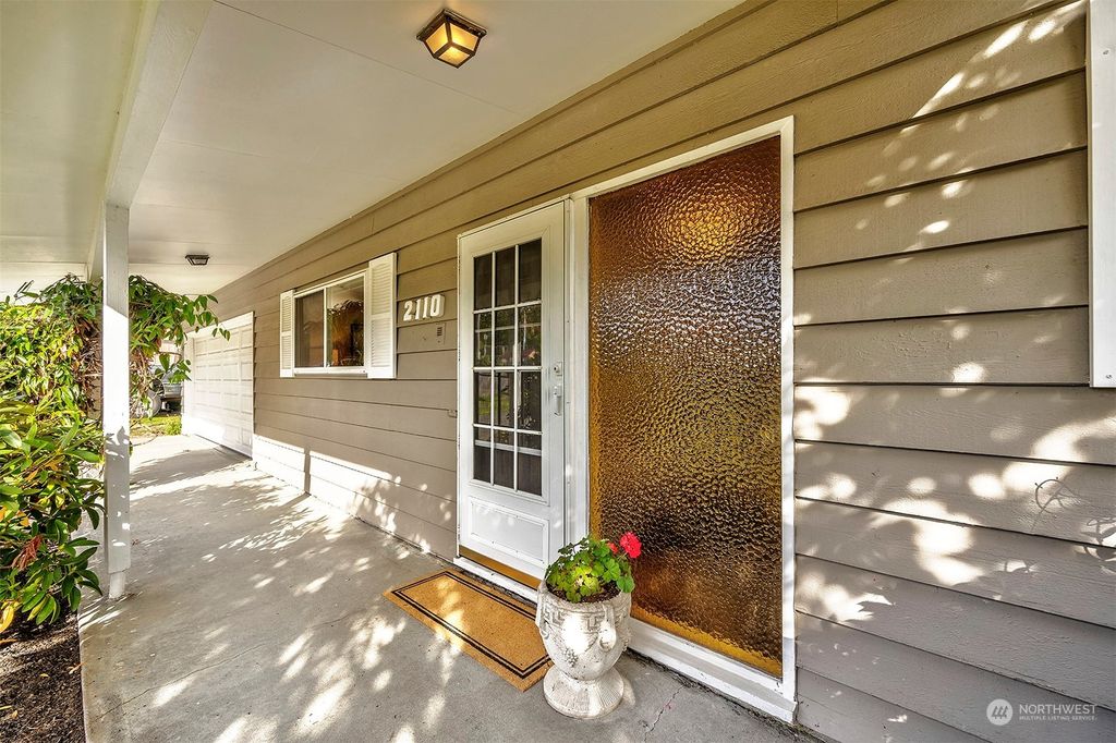 Photo of 2110 N 172nd Street, Shoreline, WA 98133 (MLS # 2297396)