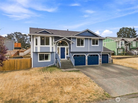 Photo of 2902 162nd Street E, Tacoma, WA 98445 (MLS # 2579855)