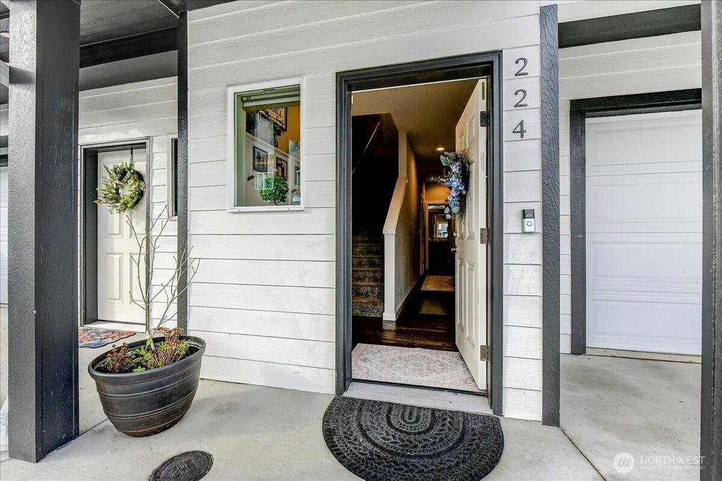 Photo of 224 Raybird Avenue, Granite Falls, WA 98252 (MLS # 2483299)