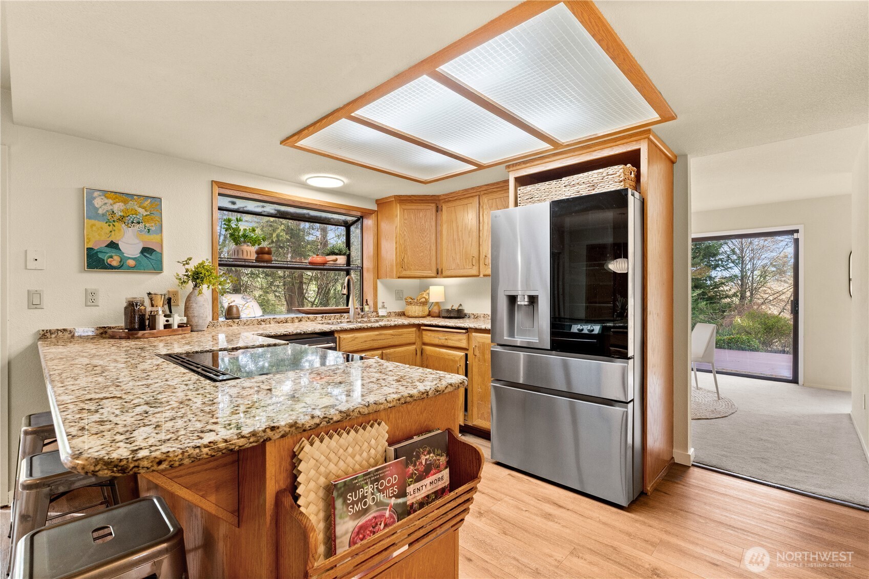 6008 Indian Trail NE