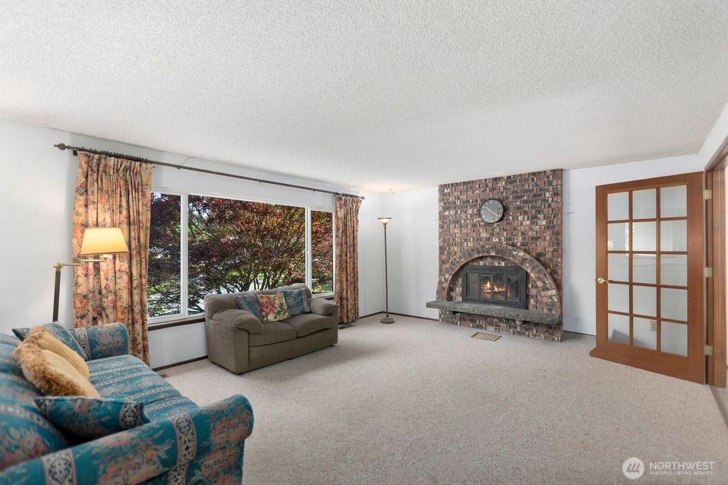 Photo of 21627 9th Place W, Bothell, WA 98021 (MLS # 2521901)