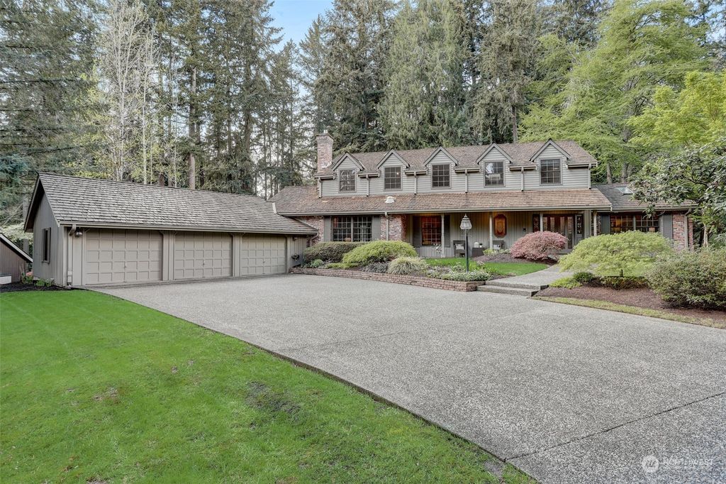 Photo of 17116 NE 126th Place, Redmond, WA 98052 (MLS # 2223791)