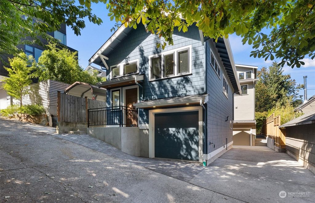 Photo of 2708 1st Avenue W, Seattle, WA 98109 (MLS # 2152596)