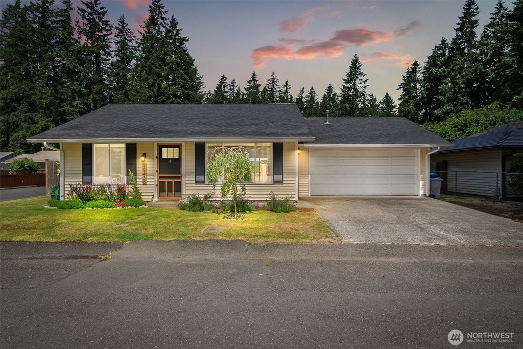 Photo of 19436 SE 266th Street, Covington, WA 98042 (MLS # 2391969)