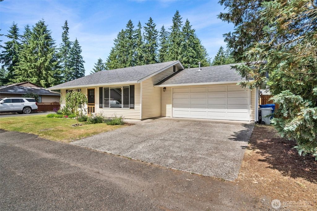 Photo of 19436 SE 266th Street, Covington, WA 98042 (MLS # 2391969)