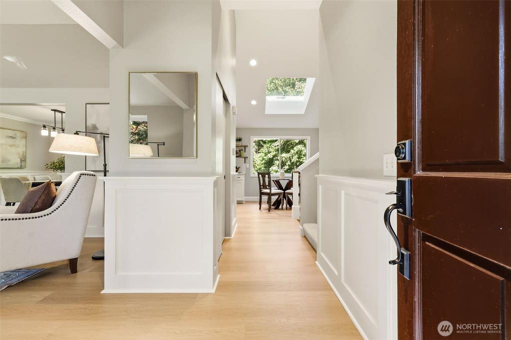 Photo of 920 225th Court NE, Sammamish, WA 98074 (MLS # 2538376)