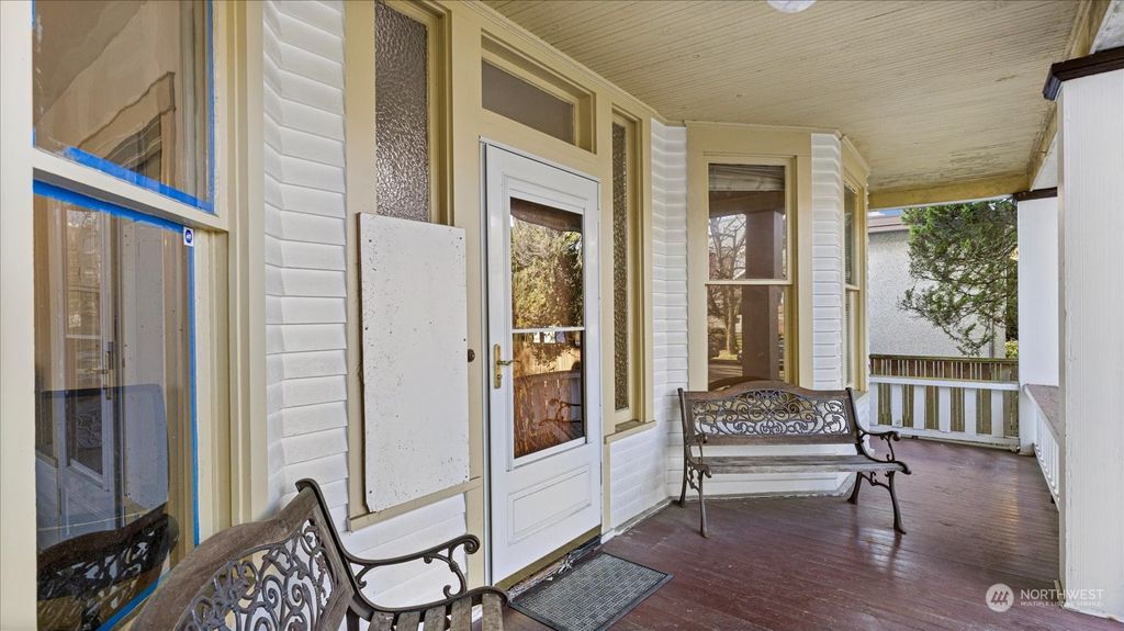 Photo of 2121 1st Avenue W, Seattle, WA 98119 (MLS # 2328822)