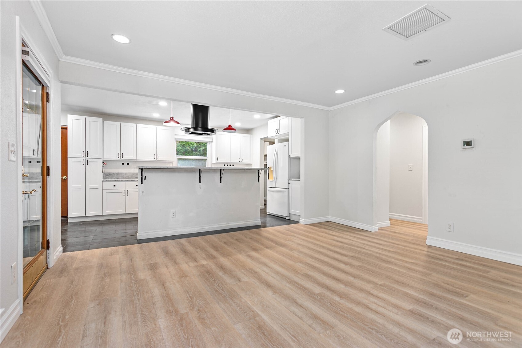 1100 Greenleaf Avenue