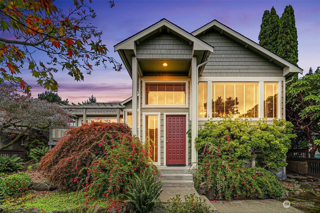 Photo of 6519 50th Avenue NE, Seattle, WA 98115 (MLS # 2172741)