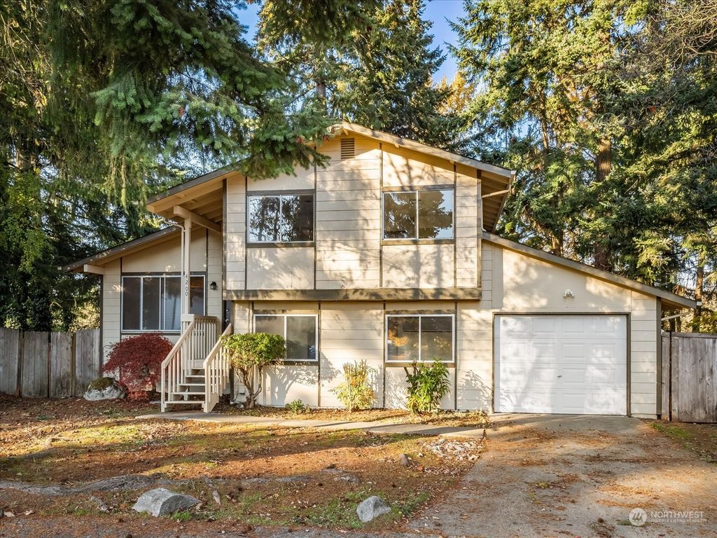 Photo of 4200 S 296th Place, Auburn, WA 98001 (MLS # 2016501)