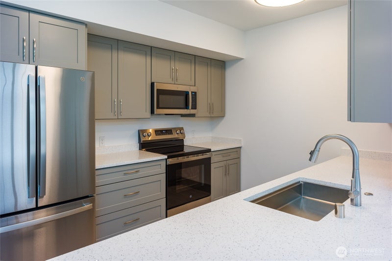 623 Morris Street Ct E1