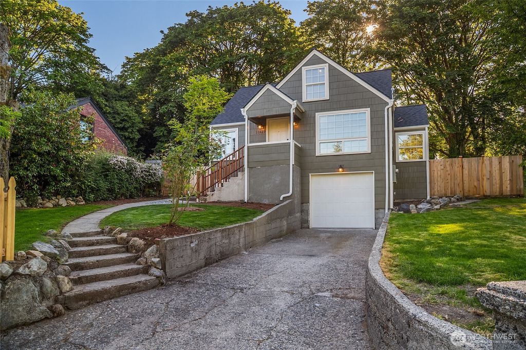 Photo of 11429 Glendale Way S, Burien, WA 98168 (MLS # 2525523)