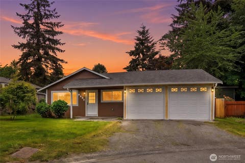 Photo of 8520 9th PL NE Pl, Lake Stevens, WA 98258 (MLS # 2472062)
