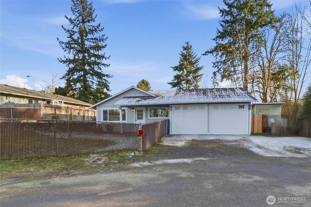 Photo of 8520 9th PL NE Pl, Lake Stevens, WA 98258 (MLS # 2472062)