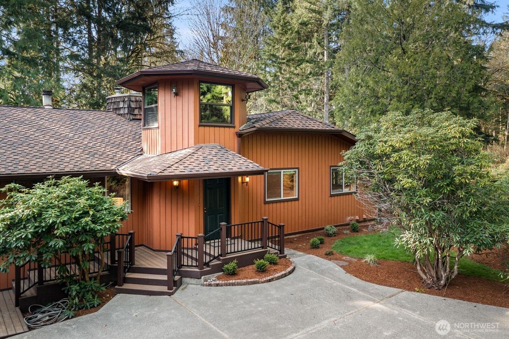 Photo of 4817 288th Avenue NE, Redmond, WA 98053 (MLS # 2503227)