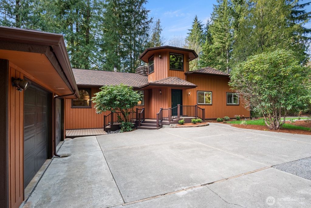 Photo of 4817 288th Avenue NE, Redmond, WA 98053 (MLS # 2503227)