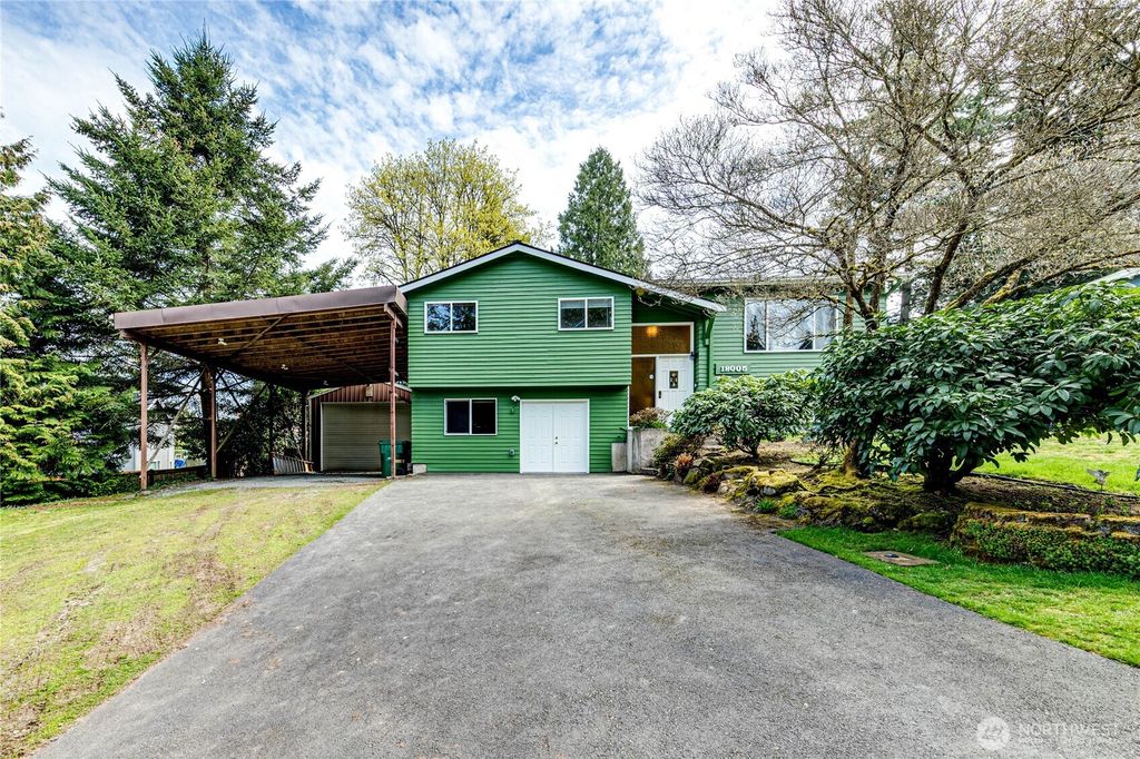 Photo of 18005 33rd Place W, Lynnwood, WA 98037 (MLS # 2504781)