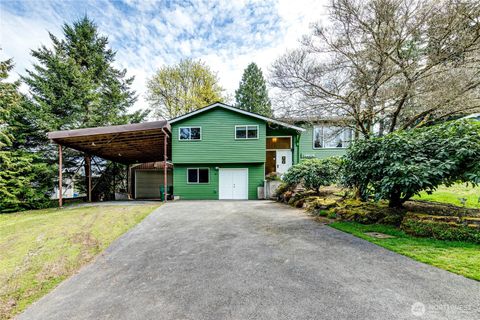 Photo of 18005 33rd Place W, Lynnwood, WA 98037 (MLS # 2504781)